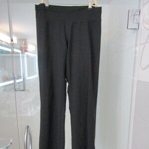 PATAGONIA Black Stretchy Yoga Pants---Size Medium